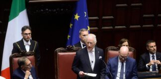 Kralj Čarls progovorio na italijanskom jeziku: Obratio se poslanicima u Donjem domu