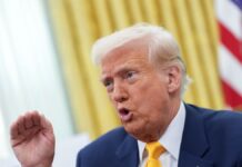 TRAMP ODLUČAN Niko neće biti otpušten zbog curenja informacija – SLUČAJ SIGNAL zatvoren