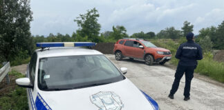 Užas u Grockoj: Telo muškarca nađeno u bašti!