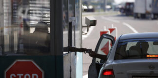 Srpkinja napravila haos na granici sa Grčkom: Falilo joj 500 maraka, počela da se svađa, izvadila sve iz tašne…