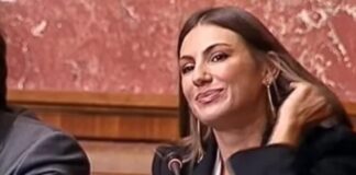 Bivša poslanica zamešala u šorcu, Nevena se ne suzdržava! Komanduje bokovima bolje nego za govornicom, HOT SNIMAK