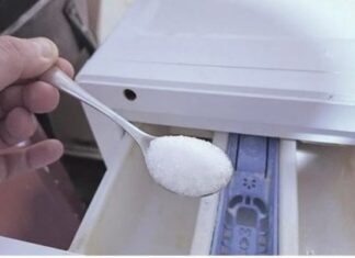 Dajem tri žlice pri svakom pranju, ljudi me često zamjenjuju s nekim tko nosi novu odjeću. Dajem tri žlice pri svakom pranju, ljudi me često zamjenjuju s nekim tko nosi novu odjeću. - featured image