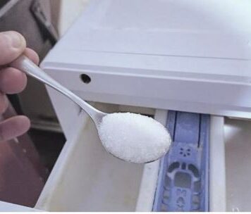 Dajem tri žlice pri svakom pranju, ljudi me često zamjenjuju s nekim tko nosi novu odjeću. Dajem tri žlice pri svakom pranju, ljudi me često zamjenjuju s nekim tko nosi novu odjeću. - featured image